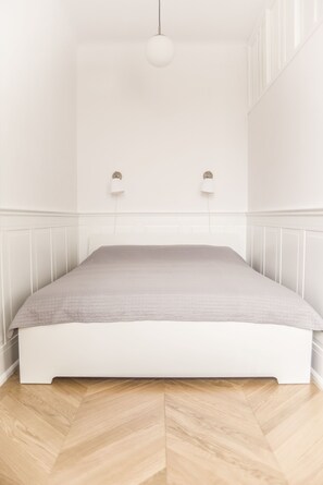 Iron/ironing board, free WiFi, bed sheets - AP-Apartments Górnośląska No. 24 (Warsaw)