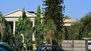 Bagian depan properti