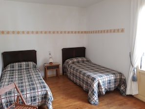Free cribs/infant beds, free WiFi, bed sheets