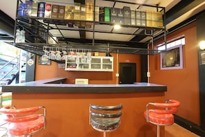 Bar (en el alojamiento)