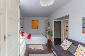 Desk, iron/ironing board, free WiFi, bed sheets