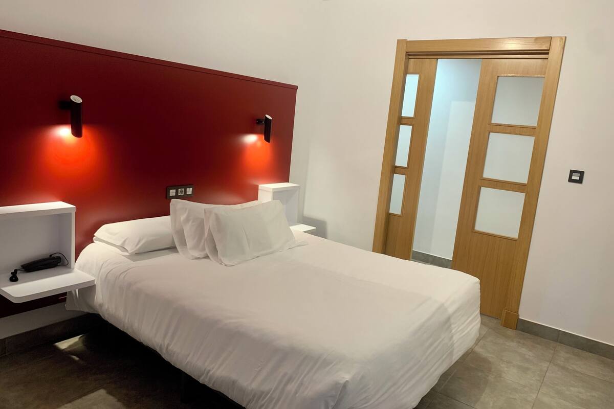 superior double room | 1 bedroom, minibar, in-room safe, desk
