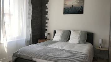 2 chambres, décoration personnalisée, ameublement personnalisé, bureau