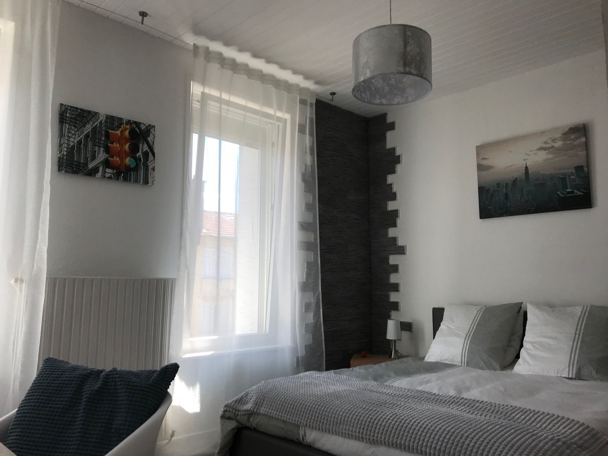 Individually decorated, individually furnished, desk, soundproofing