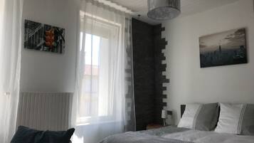 Individually decorated, individually furnished, desk, soundproofing