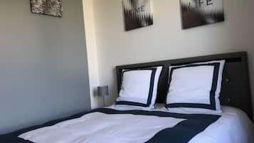 2 chambres, décoration personnalisée, ameublement personnalisé, bureau