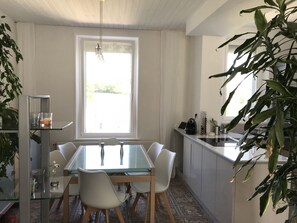 Hus City | Matservice pÄ rummet