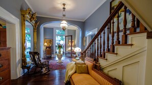 Interior - Childress House BNB (Murfreesboro)