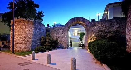 Pula Antic Rooms in Center- Adults only