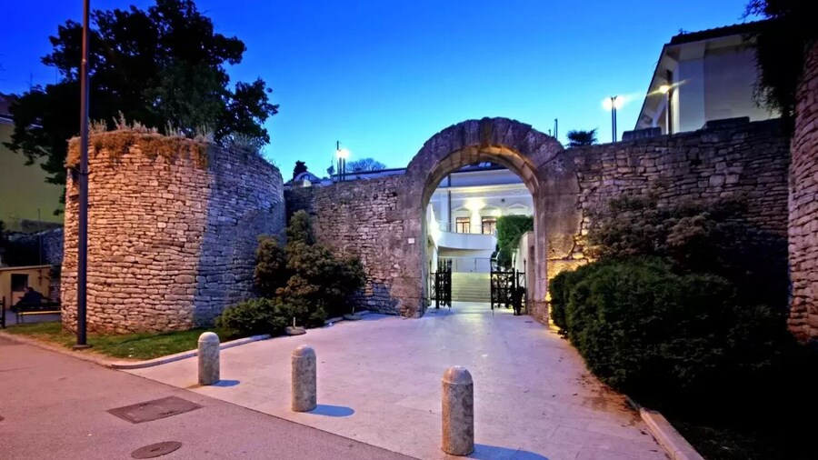 Pula Antic Rooms in Center- Adults only