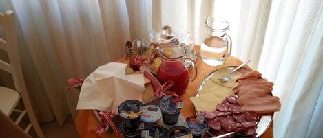 Petit déjeuner continental compris tous les jours