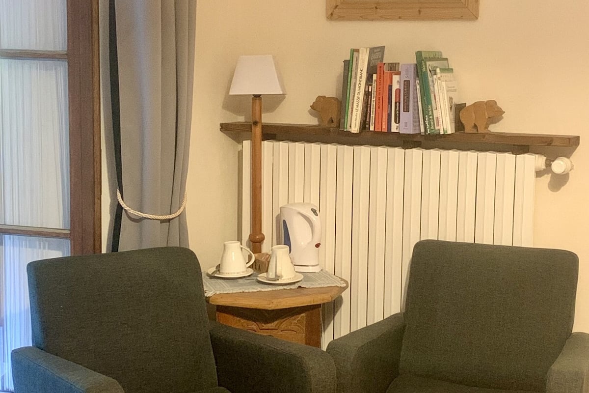 Classic-Doppel- oder -Zweibettzimmer, eigenes Bad | Hochwertige Bettwaren, individuell dekoriert, individuell eingerichtet