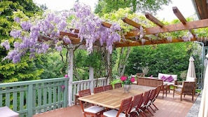 Single Room, Ensuite | Food and drink
