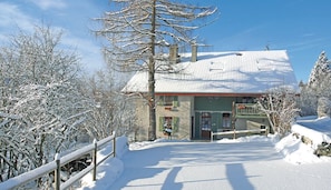 Single Room, Ensuite | Property entrance - L'ourserie B&B (Saint-Paul-en-Chablais)