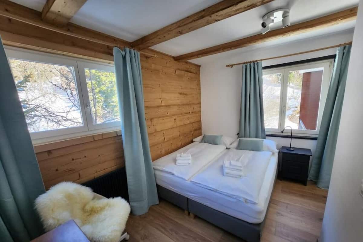 Standard Room with Forest View | Premium bedding, desk, laptop workspace, WiFi (free)