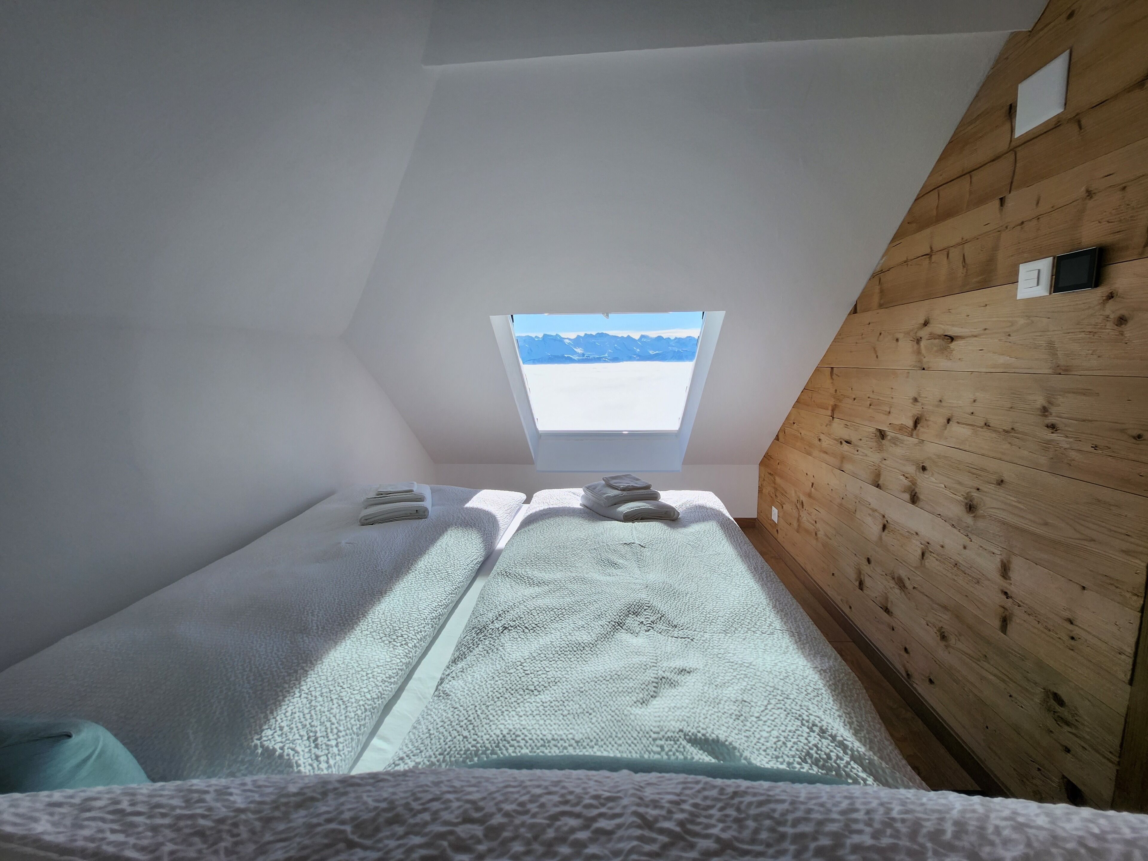 Premium bedding, desk, laptop workspace, free WiFi