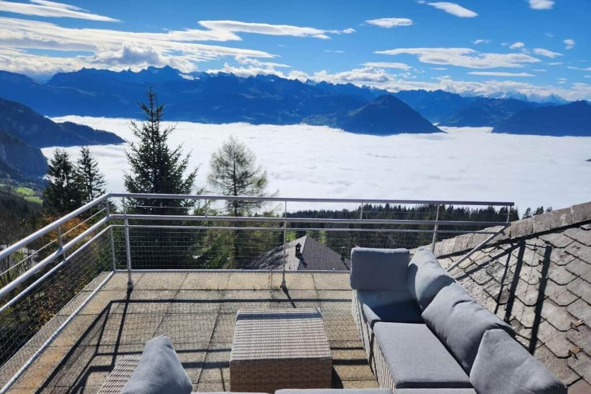 Exclusive Room with Private Rooftop Terrace, Outdoor Jacuzzi, Lake and Mountain View | Premium bedding, desk, laptop workspace, WiFi (free)