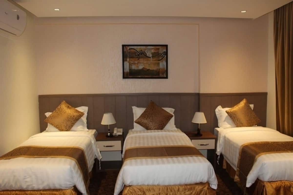 Minibar, in-room safe, blackout curtains, iron/ironing board