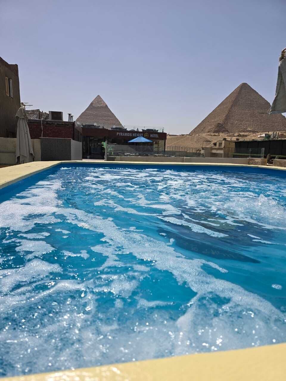 Outdoor pool, open 9:00 AM to 6:00 PM, lifeguards on site