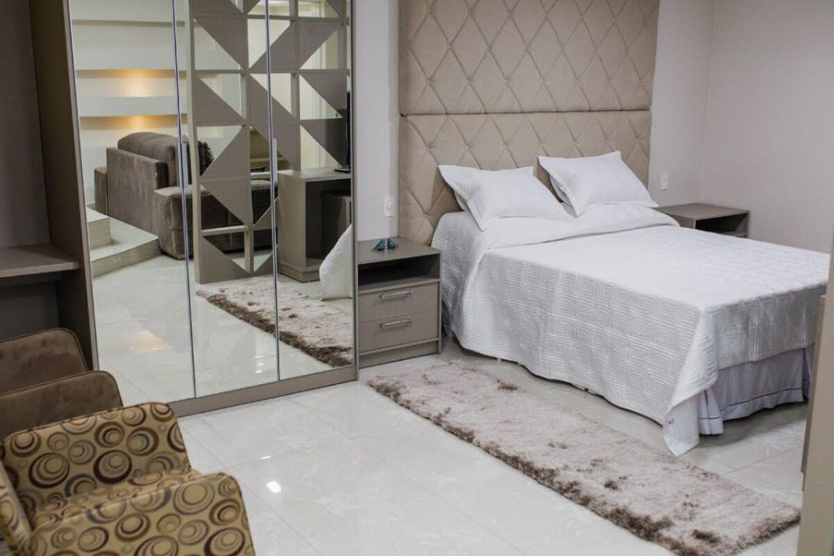 suite | minibar, desk, soundproofing, iron/ironing board