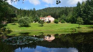 Enceinte de lâhĂ©bergement