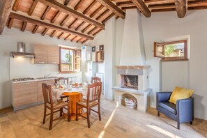 Private kitchen - Borgo Pulciano Agriturismo (Montone)