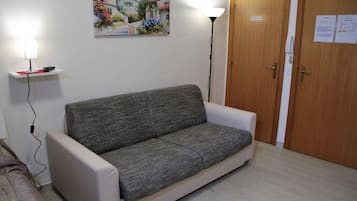 Chambre Triple Confort | Literie de qualité supérieure, minibar, Wi-Fi gratuit, draps fournis