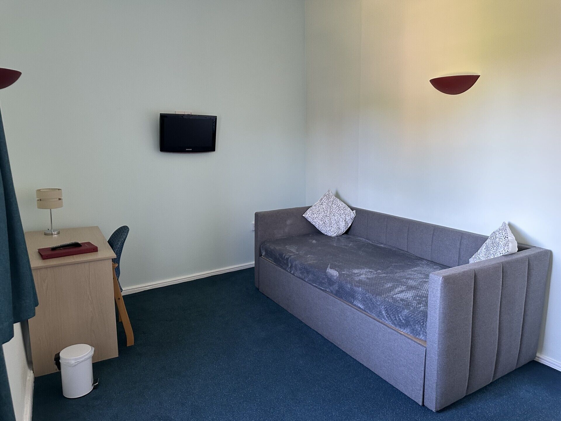 Photo - Hinsley Hall