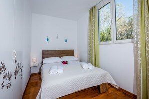 Deluxe Apartment | 1 bedroom, Egyptian cotton sheets, premium bedding, desk - Apartman Summer (Split)