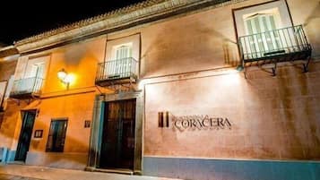 Apartament superior, amb bany privat | Exterior