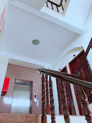 Staircase - Minh Hong Hotel (Phu Quoc)