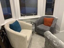 Τηλεόραση με επίπεδη οθόνη