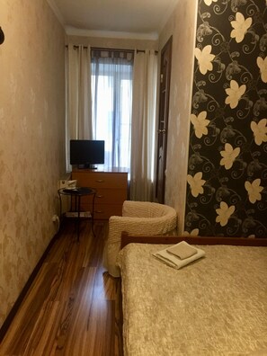 經濟雙人房 | 布置獨特、遮光布/窗簾、熨斗/熨衣板、免費無線上網