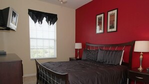 Family Townhome, Kitchen, Garden Area | 3 bedrooms, WiFi, individually decorated, individually furnished - Ov2314 - Windsor Hills Resort - 3 Bed 2 Baths Townhome (Kissimmee)