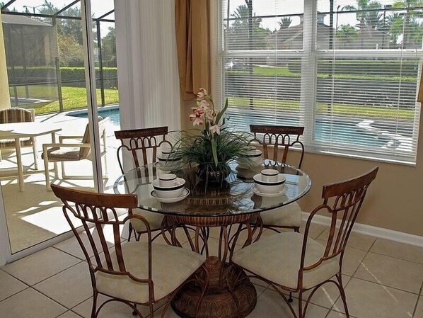 家庭联排别墅, 热水浴缸, 花园 | 私人厨房 | 炉灶、洗碗机、厨具/餐具