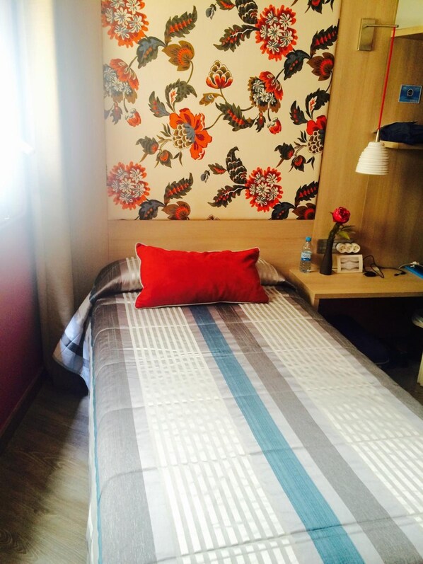 Room - Hotel Ginebra (Barcelona)