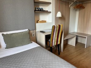 Room - Hotel Ginebra (Barcelona)
