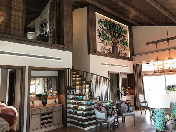 别墅 | 起居区 | 等离子电视、壁炉