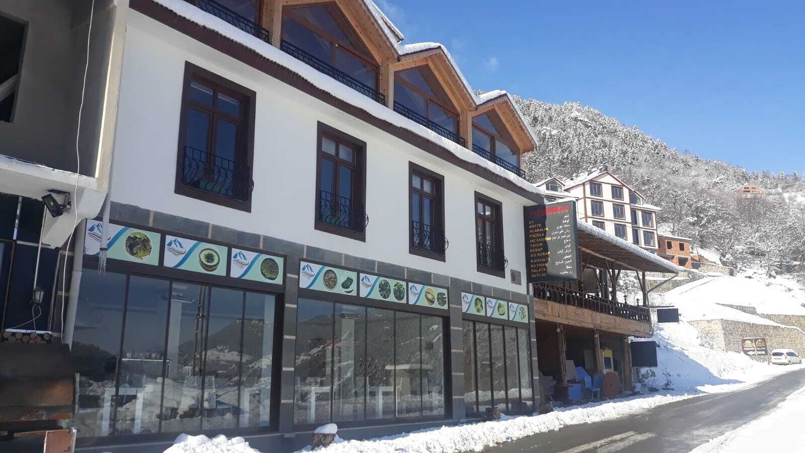 Triple Room | In-room safe, individually decorated, soundproofing, iron/ironing board