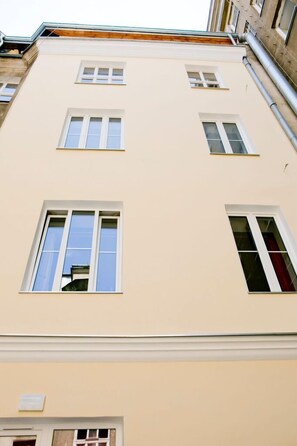 Exterior - Studio Rental Central Warsaw (Warsaw)