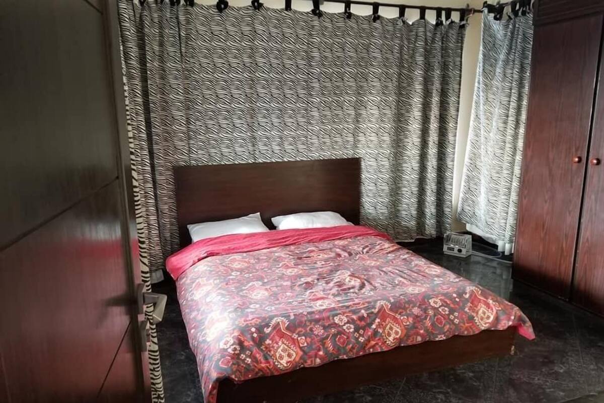 Exclusive Suite, 1 King Bed, Non Smoking, Mountain View