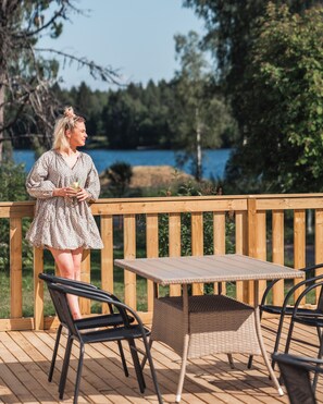 Frokost og middag serveres, pizza