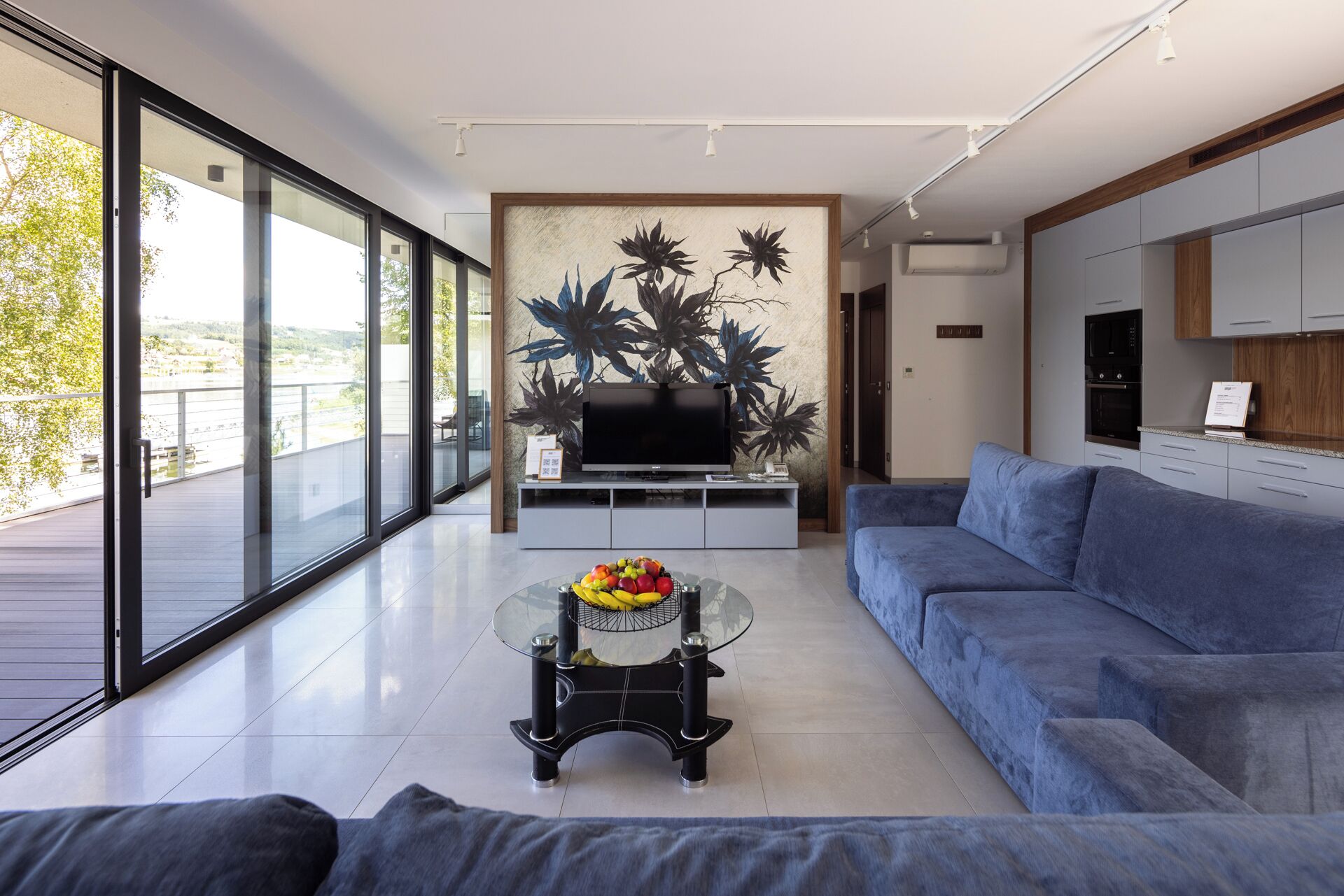 exclusive villa, 2 bedrooms, lake view (terrace 65m²) | hypo-allergenic bedding, minibar, in-room safe, desk