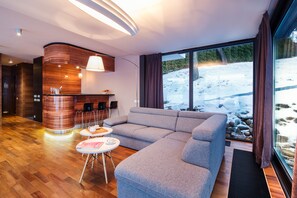 Hypo-allergenic bedding, minibar, in-room safe, desk - Lemon Resort Spa (Grodek Nad Dunajcem)