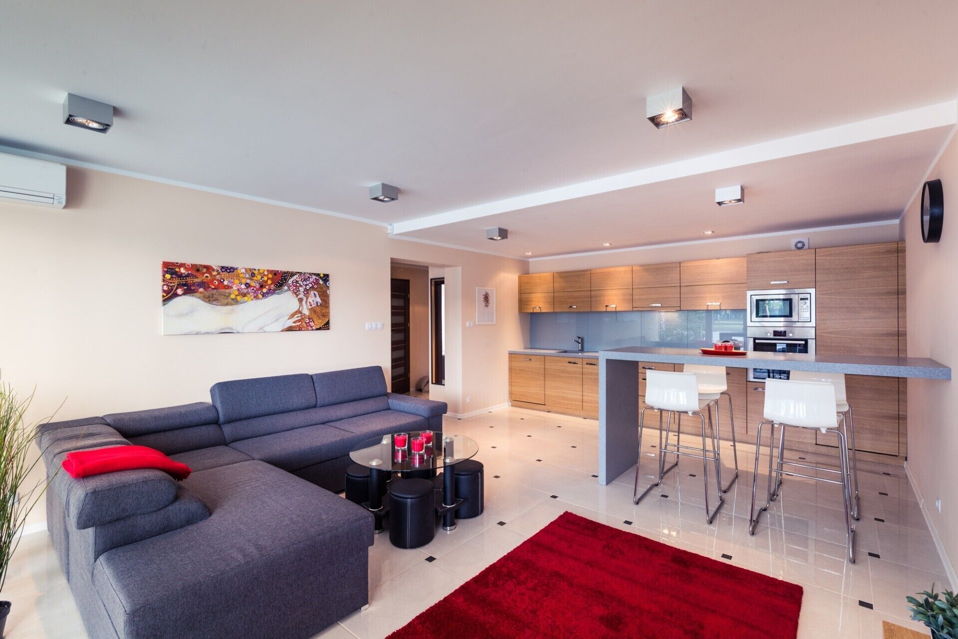 executive apartment, lake view (terrace 30m²) | in-room dining