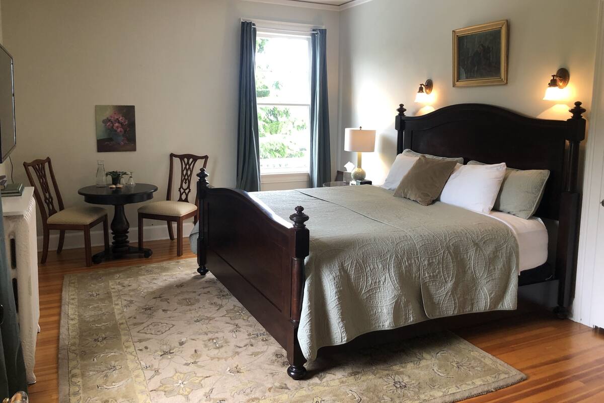 Traditional Single Room, 1 King Bed, Non Smoking, Garden View | Egyptian cotton sheets, premium bedding, down comforters, pillowtop beds