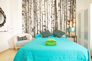 Vierbettzimmer, Gemeinschaftsbad (1 room in a shared apartment - Ancon)