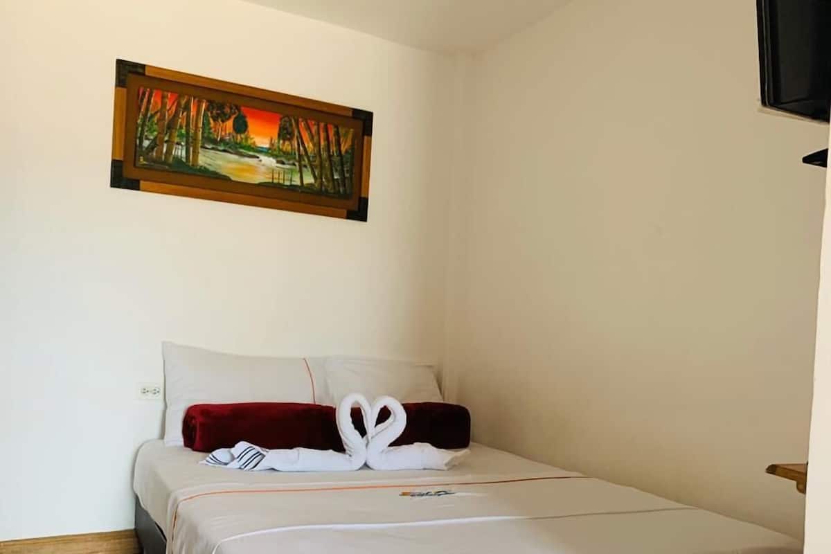 Basic Double Room Single Use, 1 Bedroom (HORIZONTE 3)