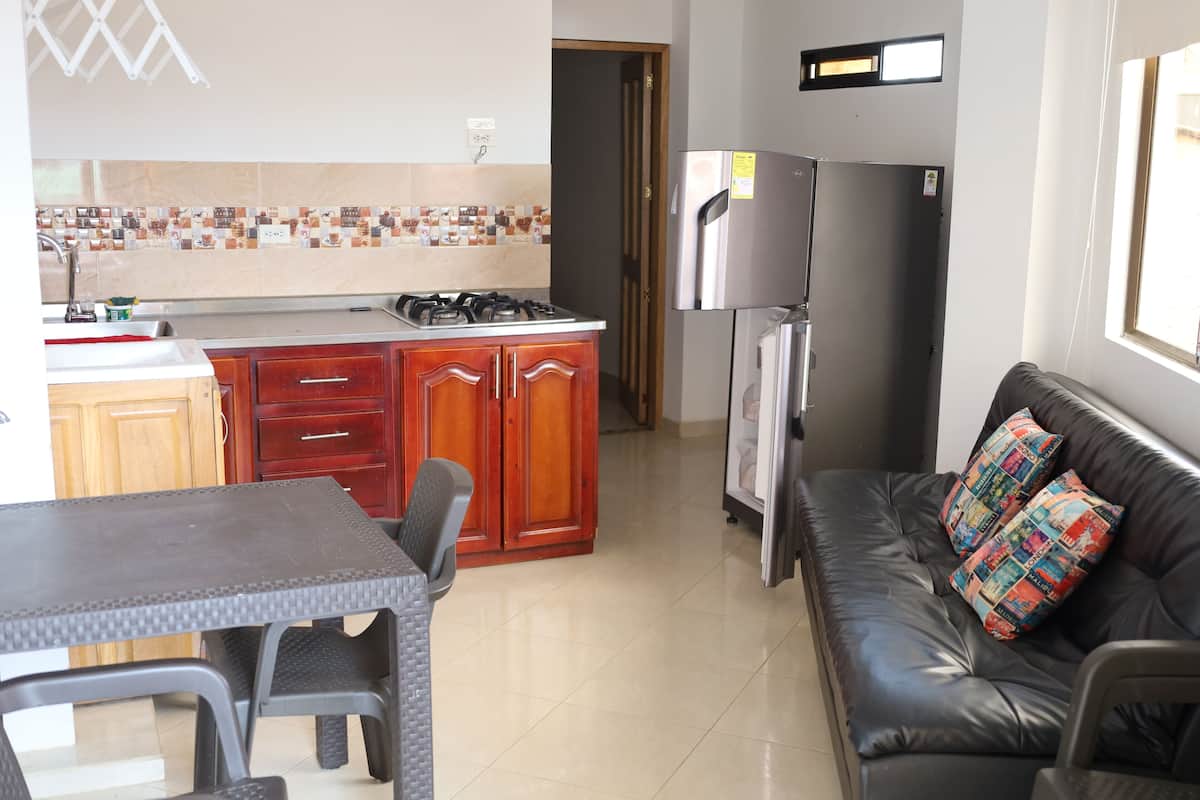 Family Studio, Kitchen (HORIZONTE 5)