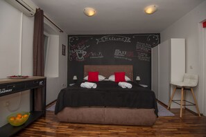 Deluxe Studio (1) | Soundproofing, free WiFi, bed sheets - Tequila apartments & rooms - Adults Only (Zadar)
